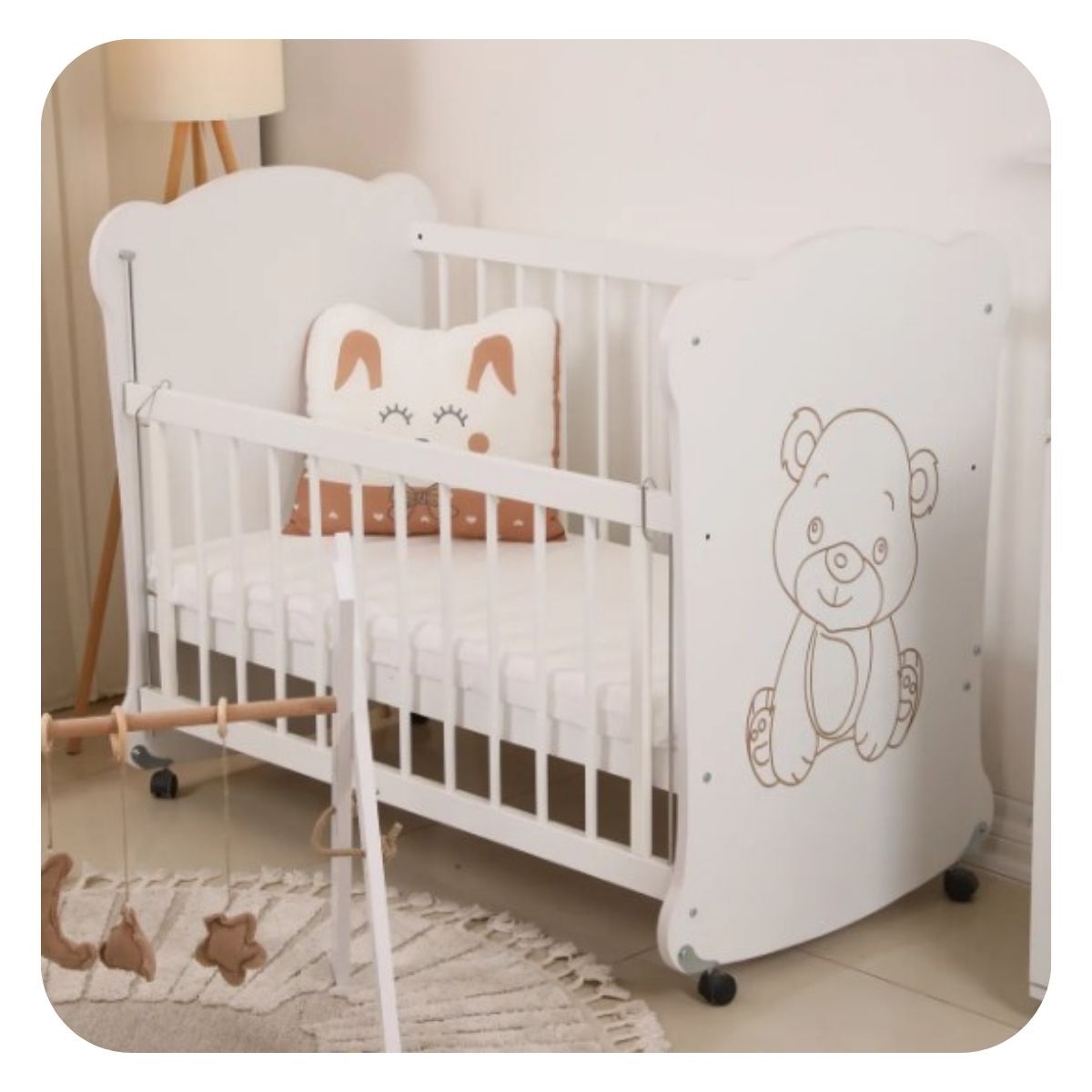 SweetBear Mdf Anne Yani Bebek Beşik Yatak ve Yastık Dahil Tekerlekli Ve Sallanır 50x90cm Swt-01