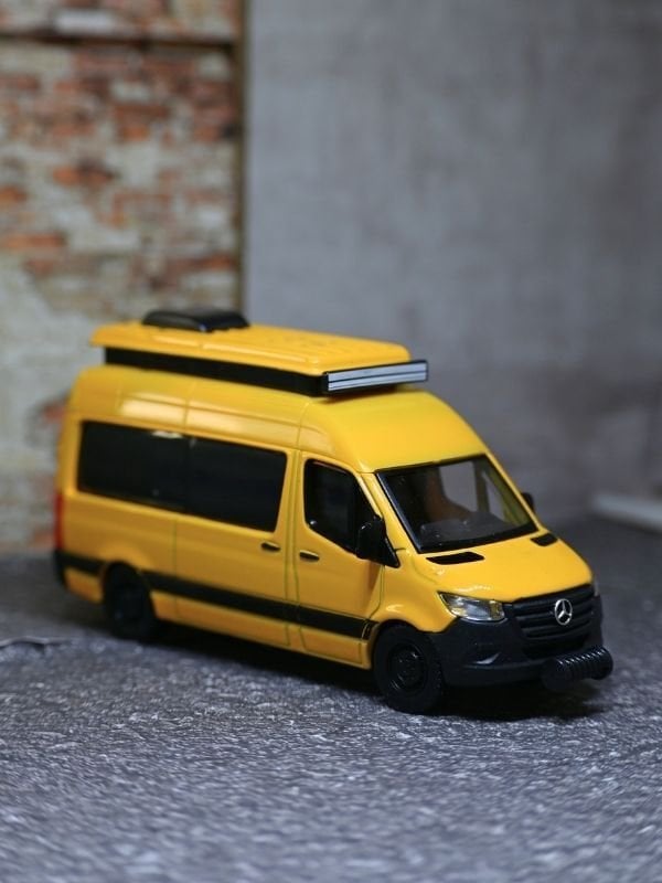 Mercedes Sprinter Karavan Metal Araba SARI