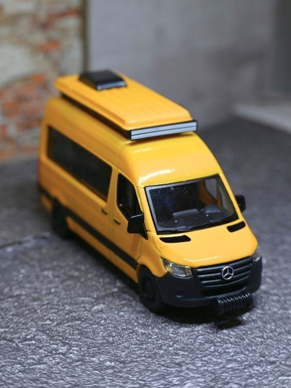Mercedes Sprinter Karavan Metal Araba SARI