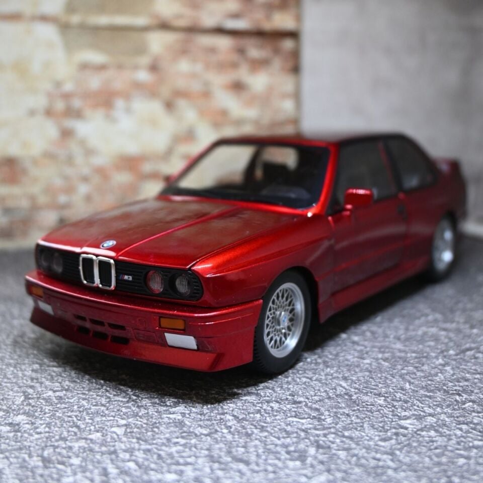Bmw M3 1:24 Ölçek Metal Model Araba Kırmızı