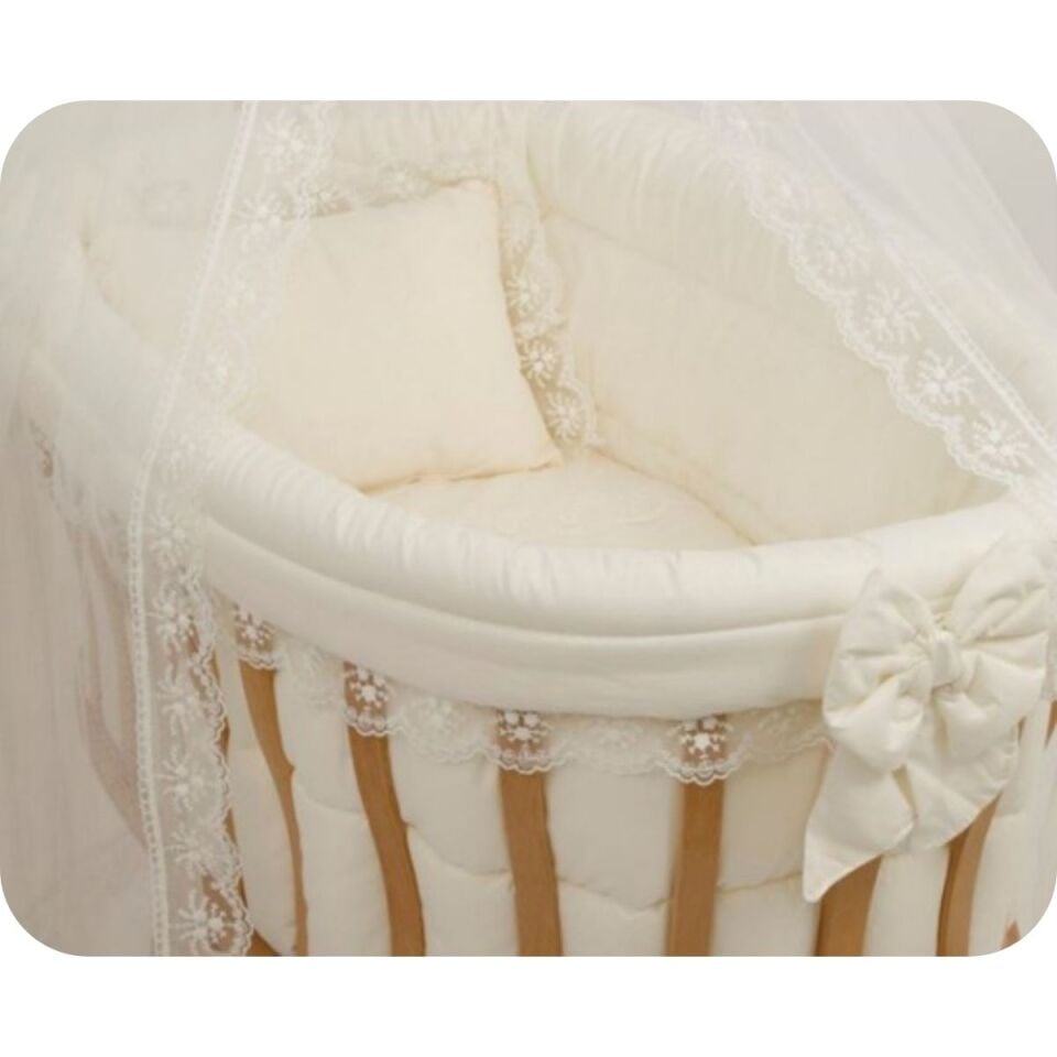 Bebekonfor Krem Fransız Dantelli Uyku Seti ile Doğal Ahşap Sepet Bebek Beşik DS-05