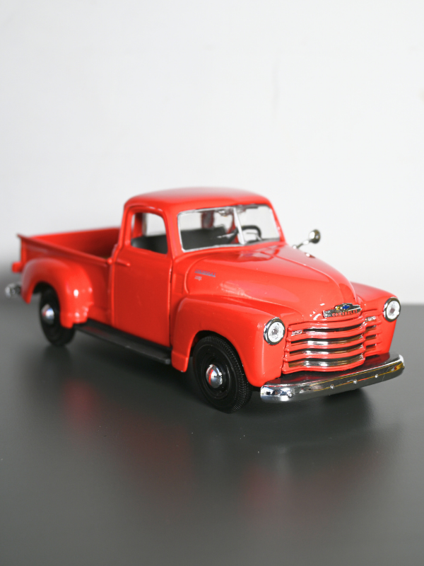 1950 Chevrolet 3100 Pickup 1:24 Model Araba