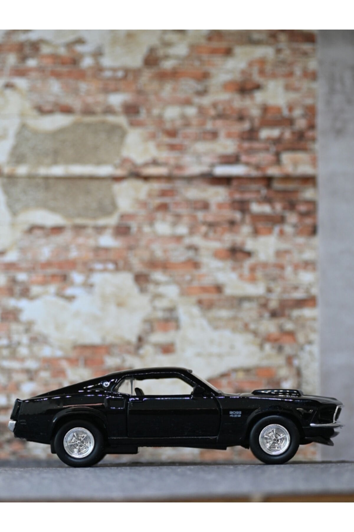 69 FORD MUSTANG BOSS METAL ARABA