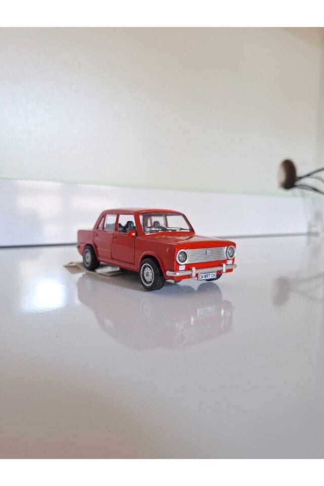 Tofaş Murat 124 Metal Oyuncak Araba murat1244