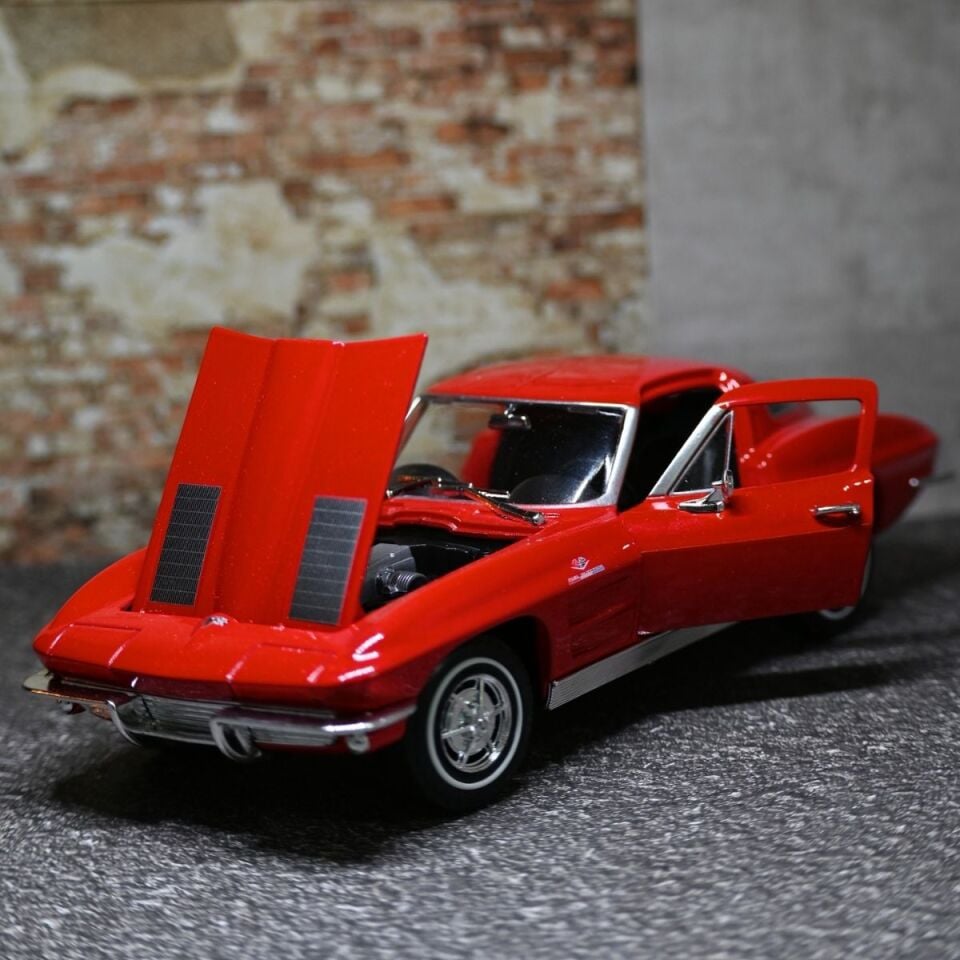 1:24 63 CHEVROLET METAL OYUNCAK ARABA WELLY