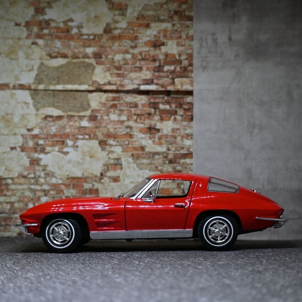 1:24 63 CHEVROLET METAL OYUNCAK ARABA WELLY