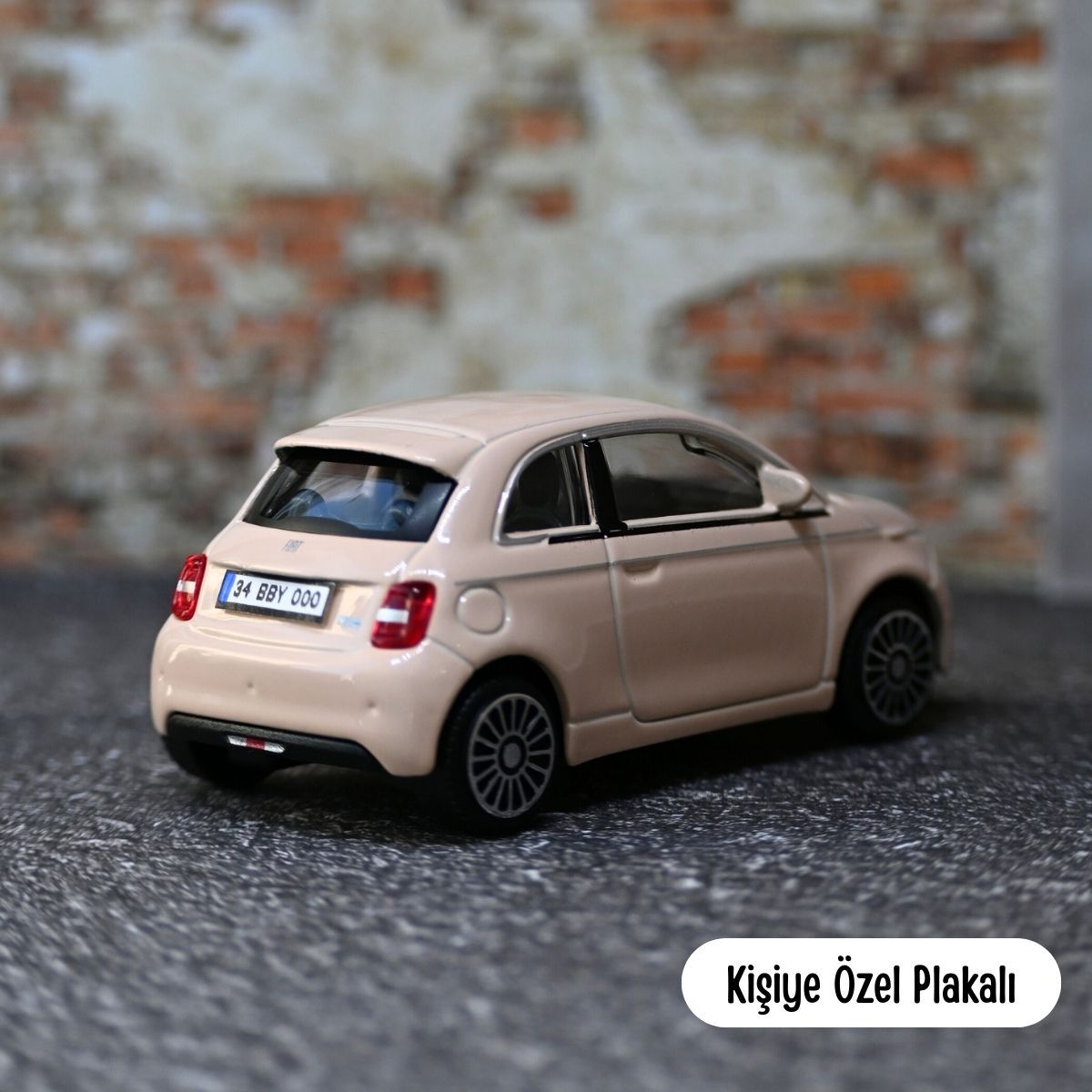 BRAGO 1:43 FİAT 500 METAL ARABA PEMBE