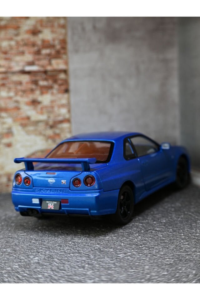 NİSSAN SKYLİNE 1:24 METAL ARABA MAVİ