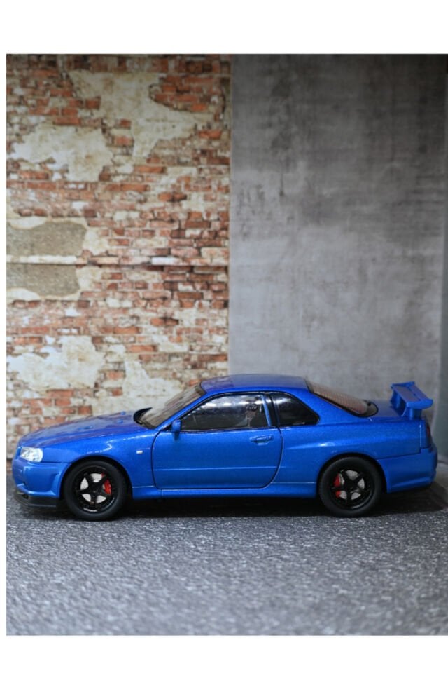 NİSSAN SKYLİNE 1:24 METAL ARABA MAVİ