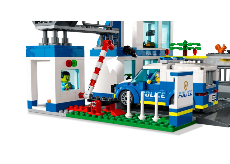 LEGO City Polis Merkezi (60316)