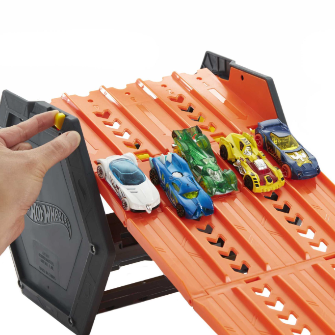 Hot Wheels KIVRILAN YARIS PISTI MATE-GYX11 HW