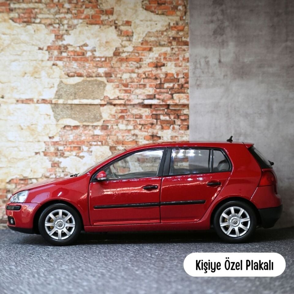 VOLKSWAGEN GOLF 5 1:18 METAL ARABA KIRMIZI