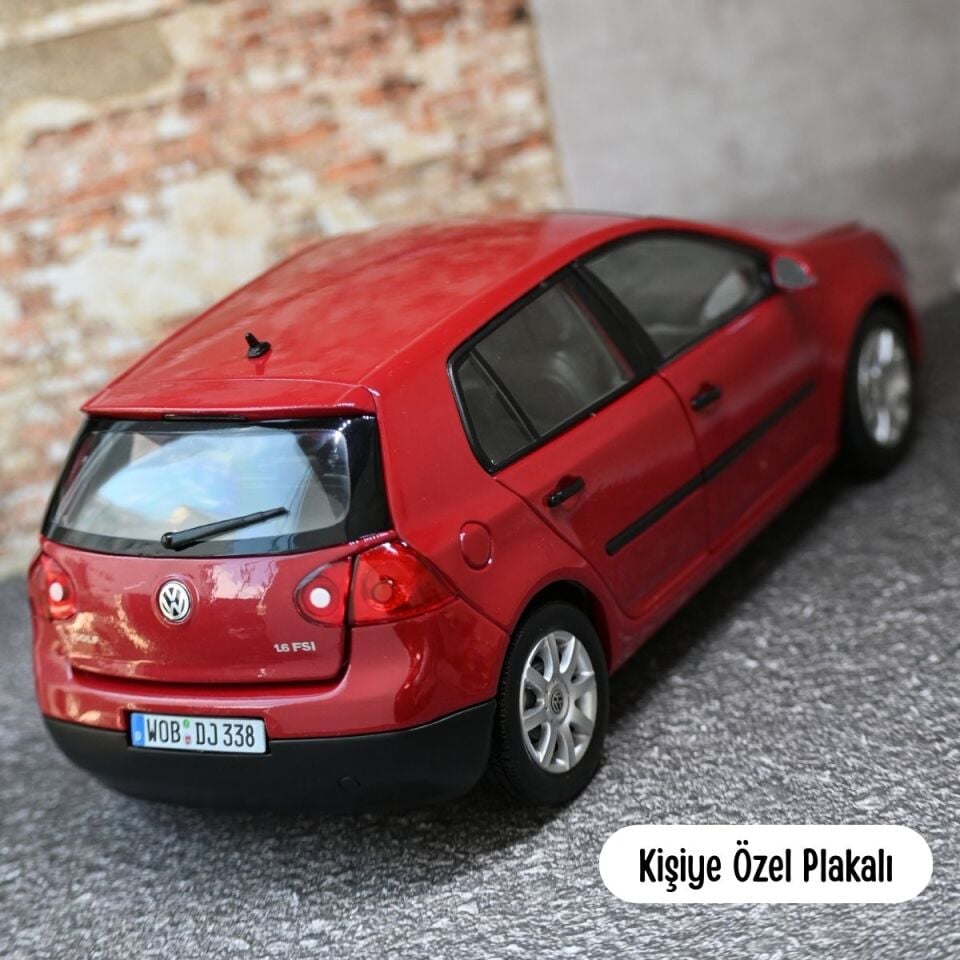 VOLKSWAGEN GOLF 5 1:18 METAL ARABA KIRMIZI