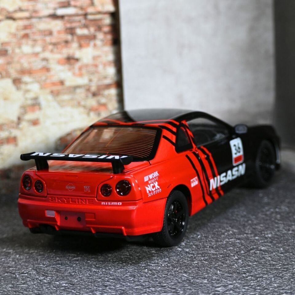 NİSSAN SKYLİNE METAL ARABA SİYAH