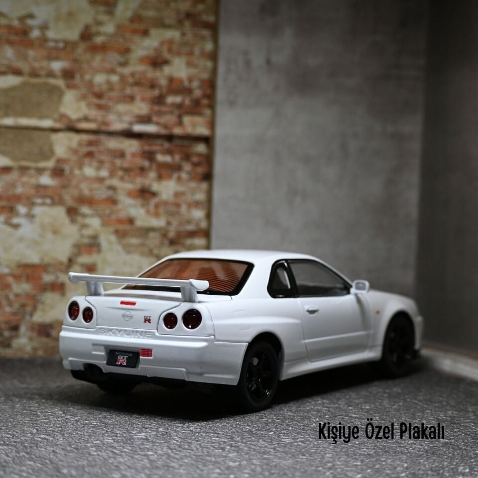 NİSSAN SKYLİNE METAL ARABA BEYAZ