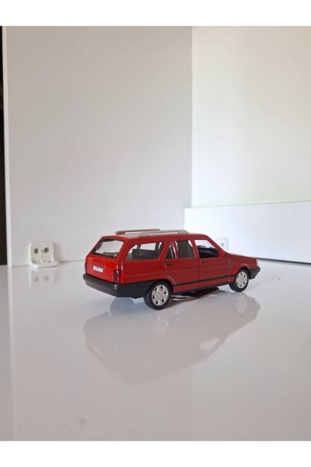 Tofaş Kartal SLX Kırmızı Metal Oyuncak Araba