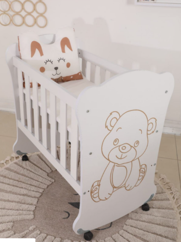 SweetBear Mdf Anne Yani  Bebek Beşik Yatak ve Yastık Dahil Tekerlekli Ve Sallanır 50x90cm Swt-01