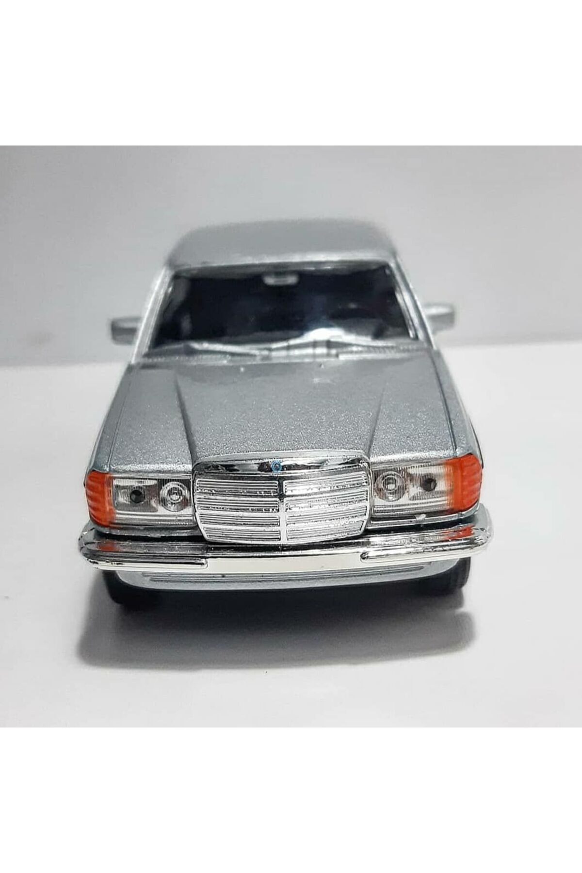 1.36 ÖLÇEK WELLY MARKA LİSANSLI MERCEDES BENZ W123