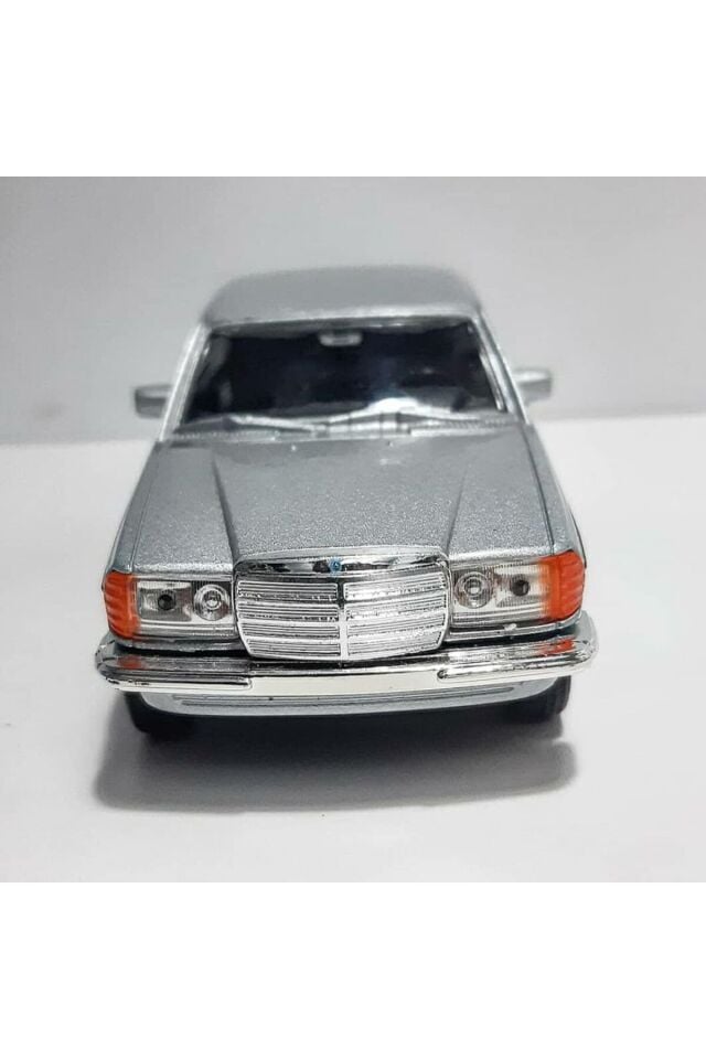 1.36 ÖLÇEK WELLY MARKA LİSANSLI MERCEDES BENZ W123