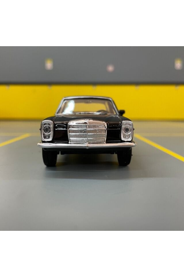 Mercedes-benz 220 W115 1/36 Ölçek Diecast SİYAH