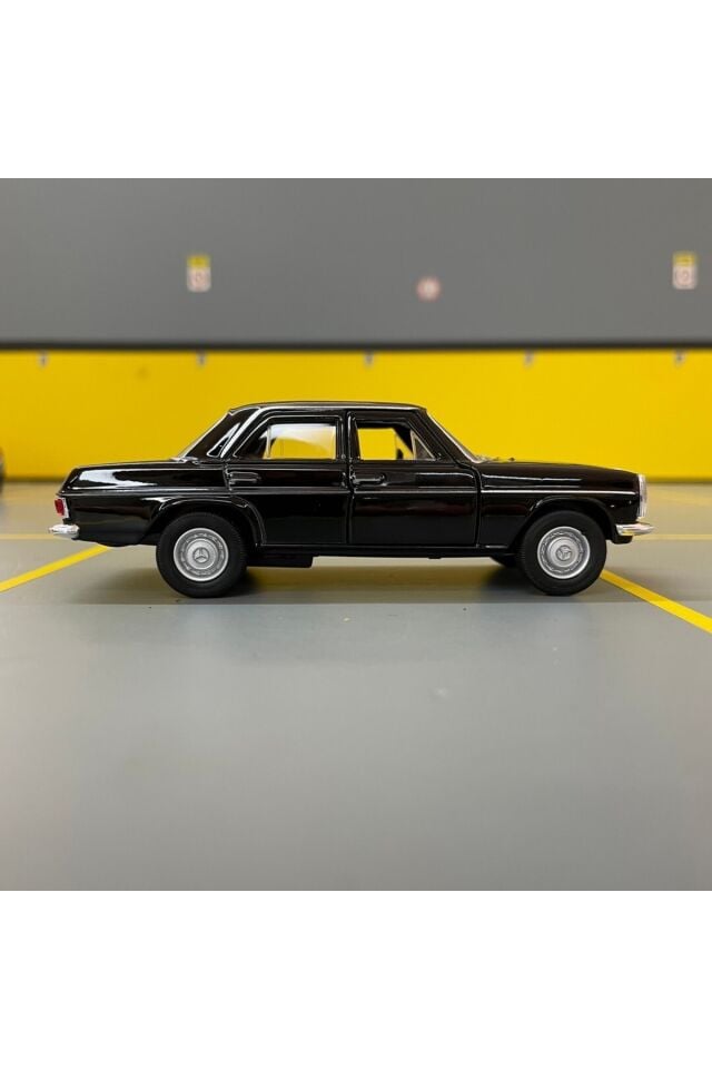 Mercedes-benz 220 W115 1/36 Ölçek Diecast SİYAH