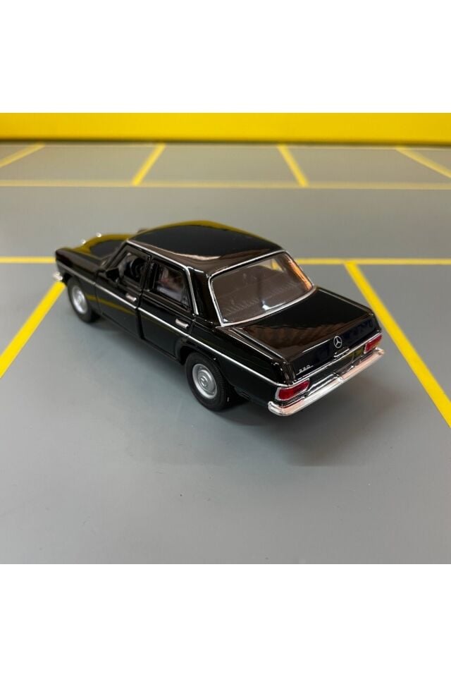 Mercedes-benz 220 W115 1/36 Ölçek Diecast SİYAH