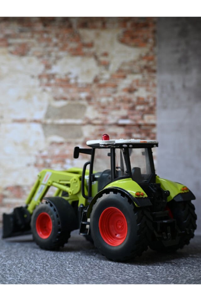 Çiftlik Araçları Traktör Kepçe - Ön Yükleyicili Tr