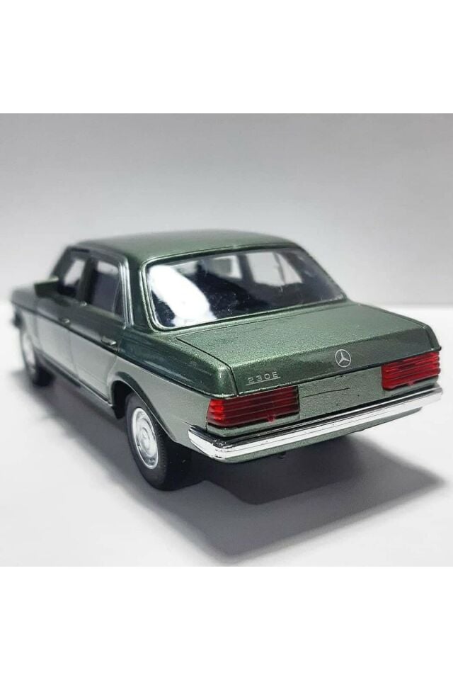 Mercedes W123 METAL ARABA PLAKASIZ YEŞİL