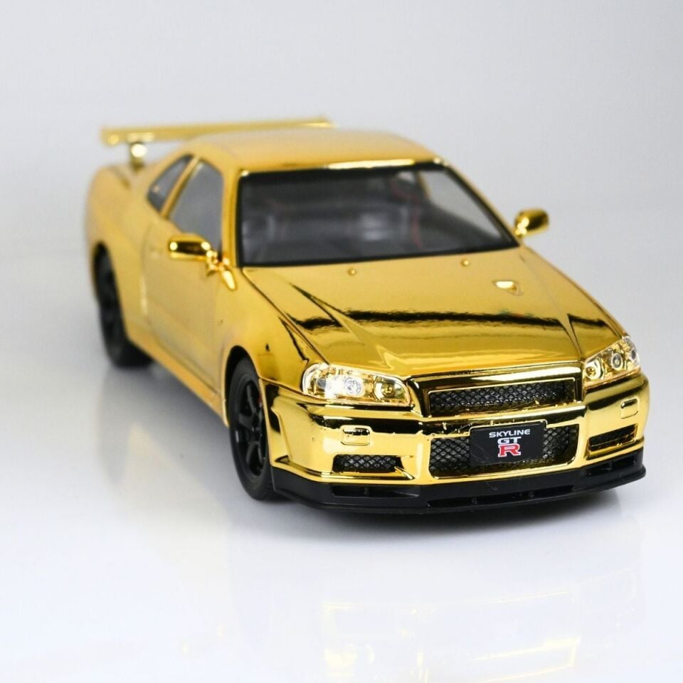 Nissan Skyline R34 Model Araba Altın 1:24