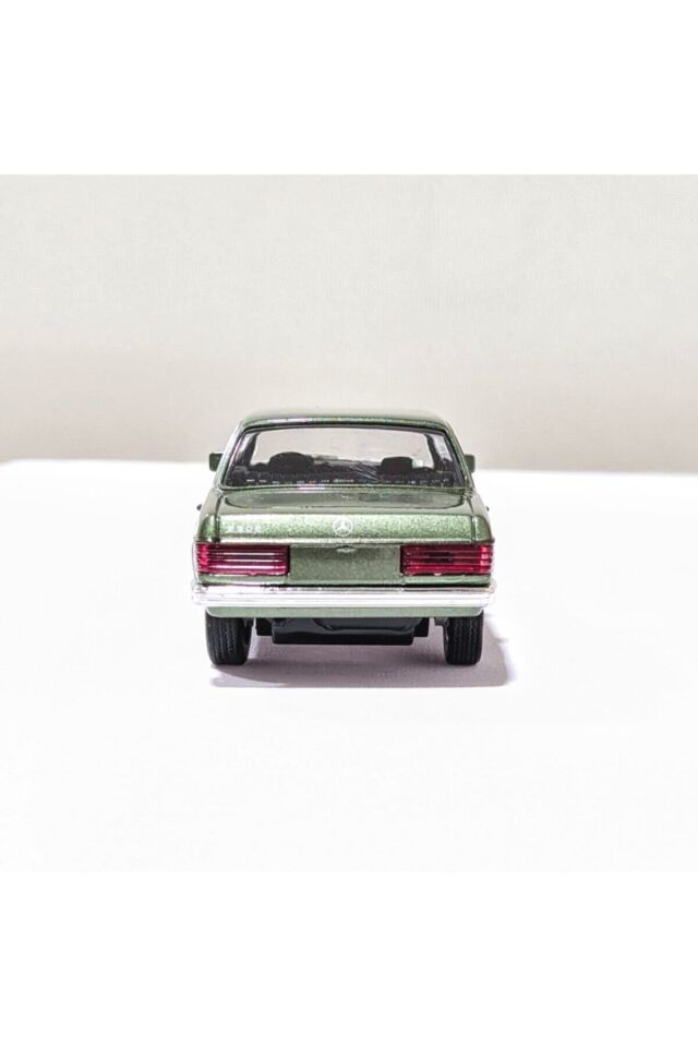 Benz E-class 230e Klasik Koleksiyon Metal Araba 12