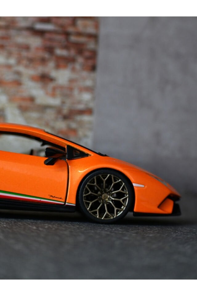 Lamborghini Huracan Performante 1:24 Metal Model Araç