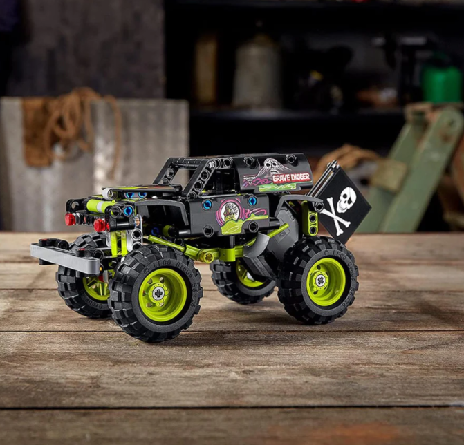 Lego Technic Monster Jam Grave Digger 42118