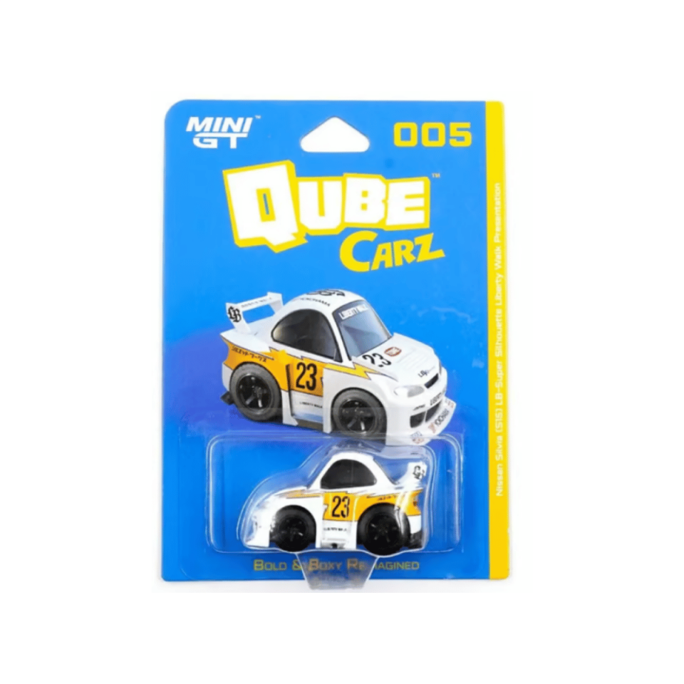 Mini GT Qube Carz Nissan Silva Beyaz 005